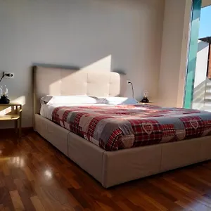  Habitación en casa particular Casavacanzacentrale Privato Italia