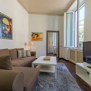 Palazzo Borghese Lovely Flat Roma