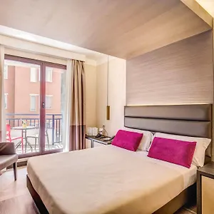 Отель Warmthotel