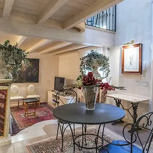Apartment Sabrina's By Short Holidays